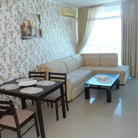 Sianie в центъра на слънчев бряг, само на няколко крачки от плажа Sunny Beach